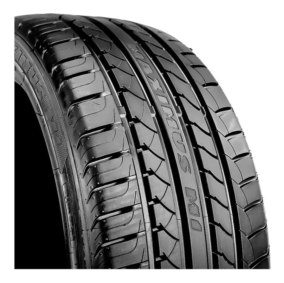215 60 R17 Maxtrek Maximus M1
