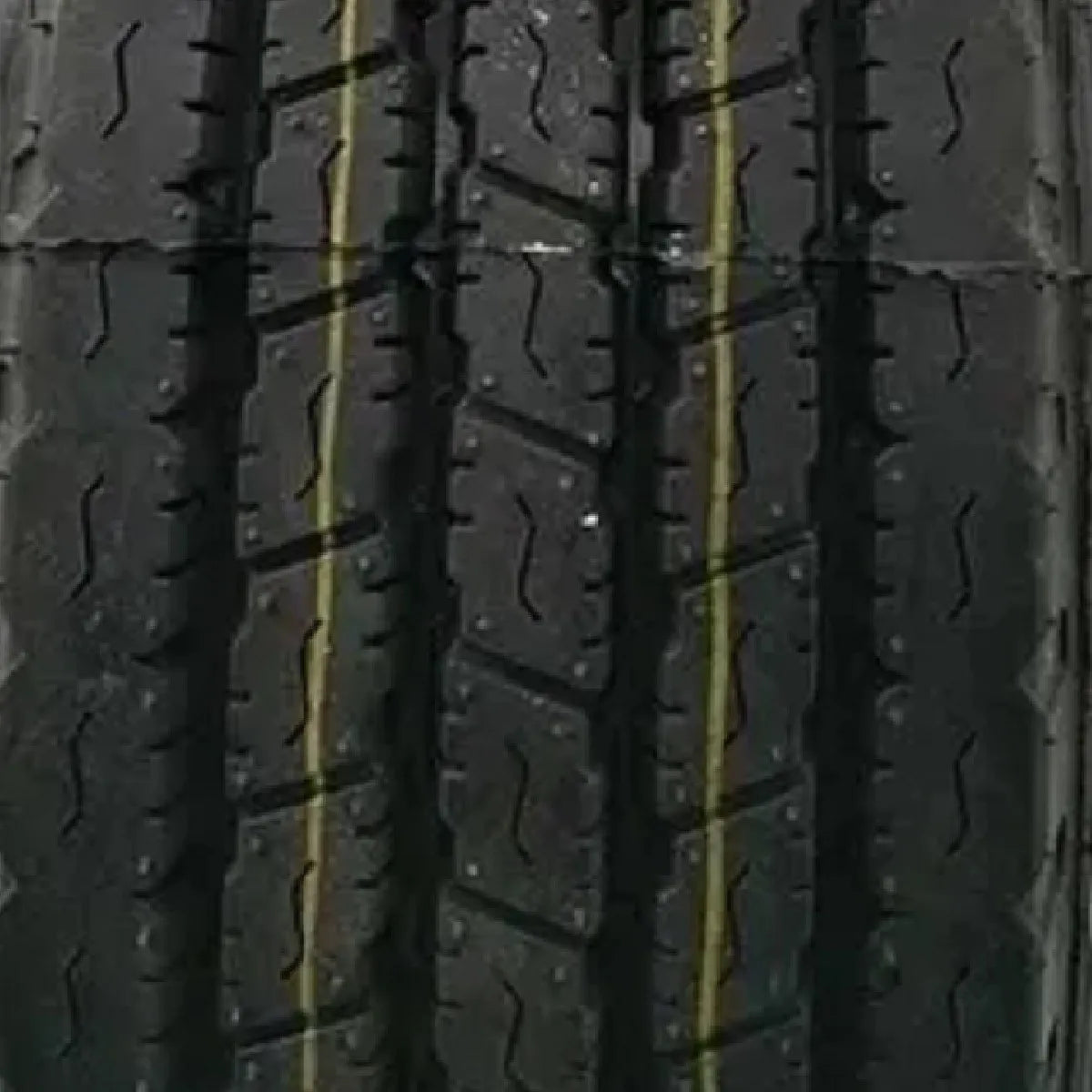 225 70 R19.5 Onix HO111